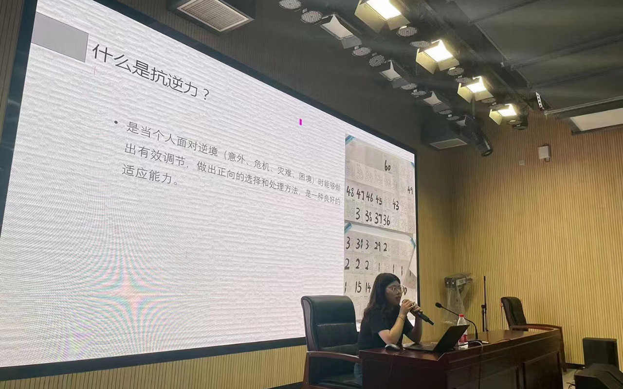 濮阳董玉娣中学